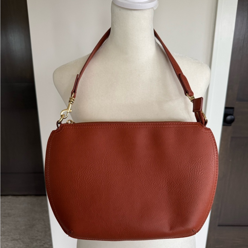 Elegant Brown Leather Shoulder Bag